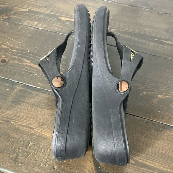 Crocs Sandals Women’s 6 Sanrah Black Embellished Summer Beach Casual - Picture 12 of 12